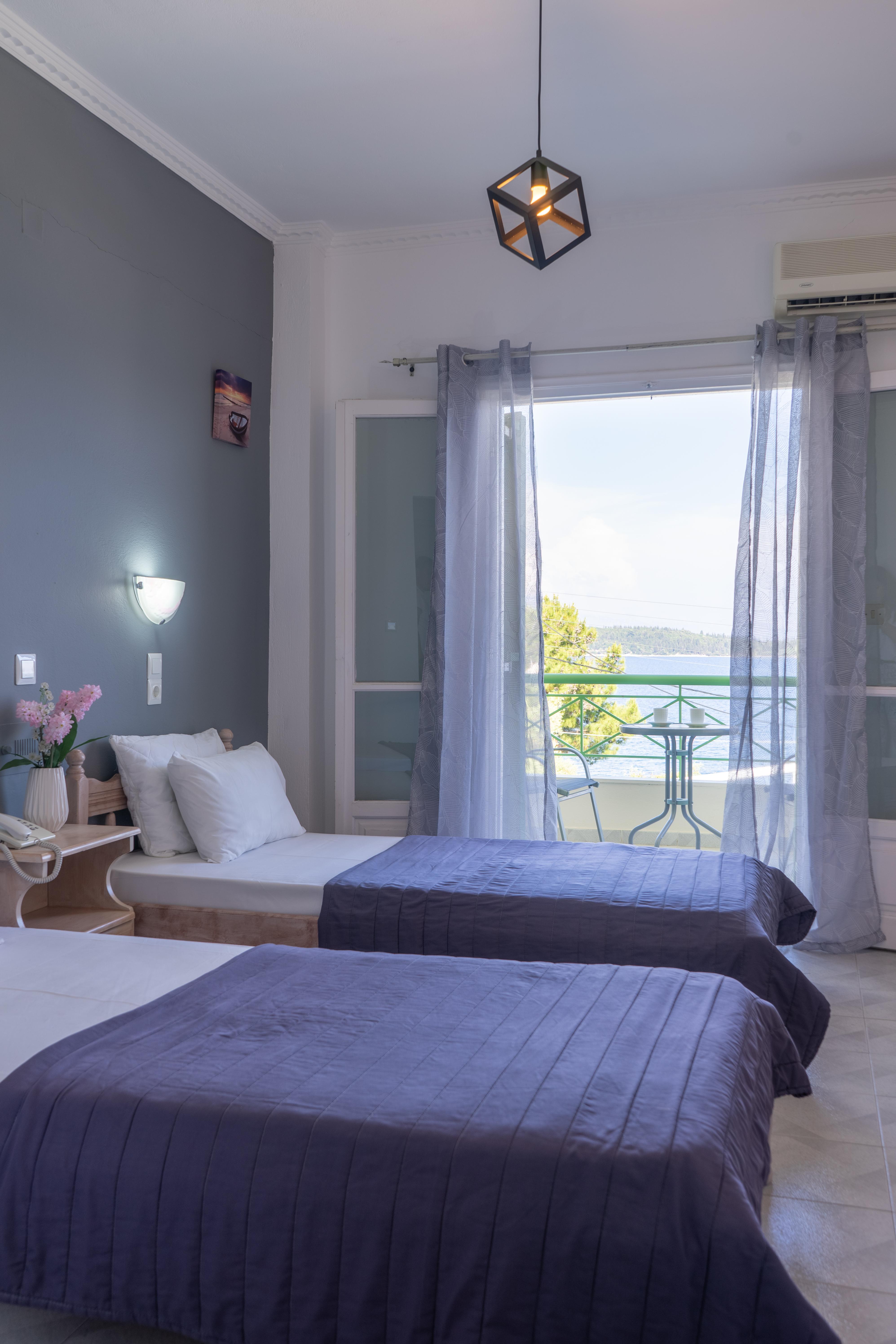 Tropicana Inn Нидри Экстерьер фото